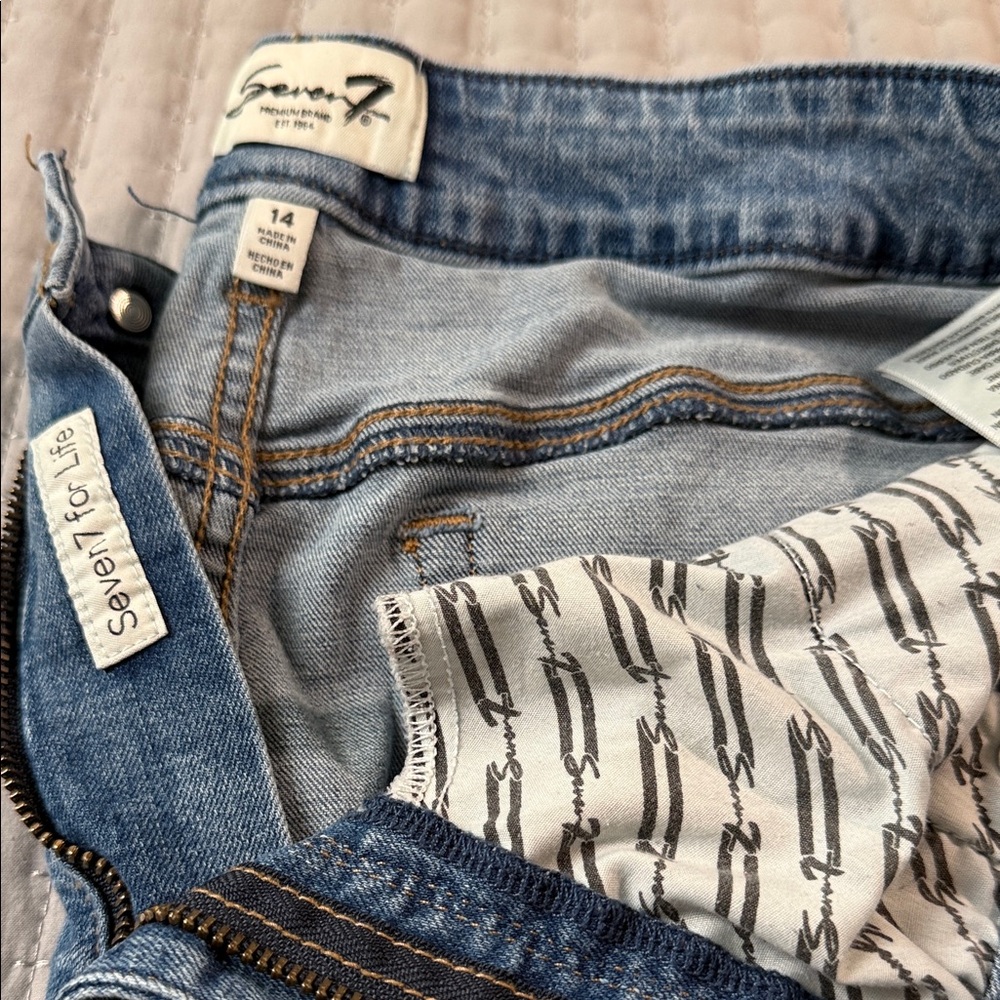 Seven7 Light Blue Denim Jeans